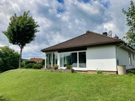 Seitliche Ansicht Seitliche Ansicht - Einfamilienhaus in 57258 Freudenberg mit 180m² kaufen