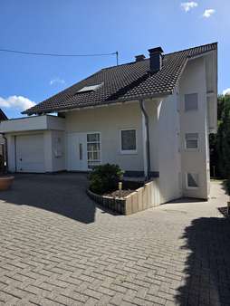 Ebenerdiger Zugang Ebenerdiger Zugang - Einfamilienhaus in 57074 Siegen mit 196m² kaufen