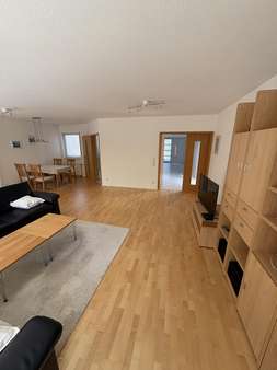 lichtdurchflutetes Wohn-/Esszimmer lichtdurchflutetes Wohn-/Esszimmer - Einfamilienhaus in 57074 Siegen mit 196m² kaufen