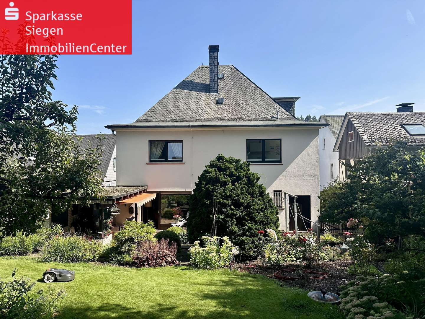 Blick aus dem Garten Blick aus dem Garten - Einfamilienhaus in 57271 Hilchenbach mit 236m² kaufen