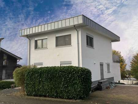 Straßenansicht - Einfamilienhaus in 57234 Wilnsdorf mit 141m² kaufen