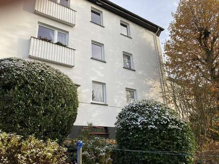 Ansicht vom Garten - Erdgeschosswohnung in 57076 Siegen mit 74m² kaufen
