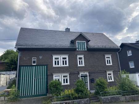 Straßenansicht 2 - Einfamilienhaus in 57074 Siegen mit 97m² kaufen