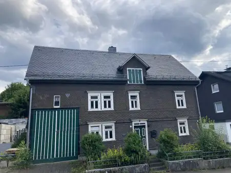 Denkmalgeschütztes Einfamilien-Fachwerkhaus in Siegen-Bürbach