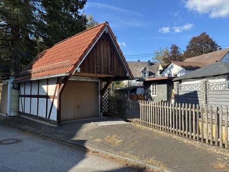 Garage Garage - Zweifamilienhaus in 57223 Kreuztal mit 205m² kaufen
