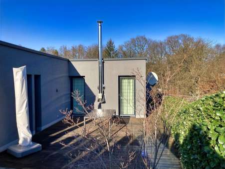 Geschmackvolle Terrasse in Richtung Süden - Bungalow in 57258 Freudenberg mit 133m² kaufen