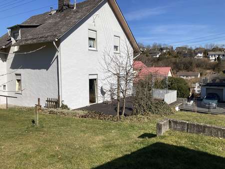 Rückansicht - Einfamilienhaus in 57078 Siegen mit 109m² kaufen
