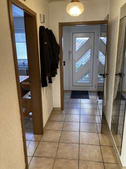 Eingangsbereich - Souterrain-Wohnung in 57078 Siegen mit 86m² kaufen
