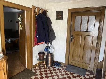 Flur Erdgeschoss - Einfamilienhaus in 57290 Neunkirchen mit 90m² kaufen