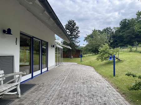 Süd-West-Terrasse Süd-West-Terrasse - Einfamilienhaus in 57299 Burbach mit 289m² kaufen