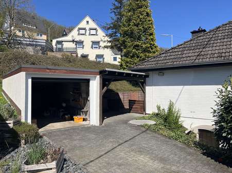 Garage - Zweifamilienhaus in 57290 Neunkirchen mit 189m² kaufen