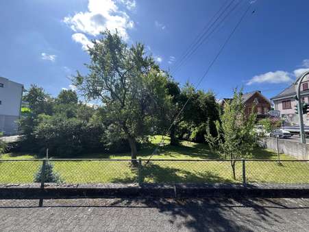 seitliche Sicht - Grundstück in 57290 Neunkirchen mit 691m² kaufen
