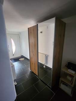 Eingangsbereich Eingangsbereich - Doppelhaushälfte in 57299 Burbach mit 133m² kaufen
