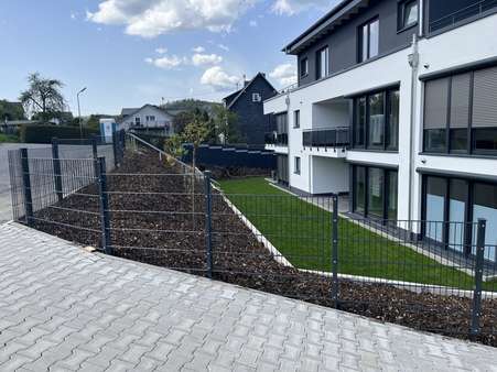 Außenansicht - Erdgeschosswohnung in 57290 Neunkirchen mit 97m² kaufen