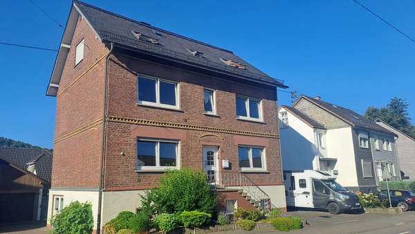Straßenansicht - Einfamilienhaus in 57290 Neunkirchen mit 169m² kaufen