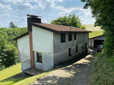 Straßenansicht Straßenansicht - Ferienhaus in 57319 Bad Berleburg, Girkhausen mit 139m² kaufen