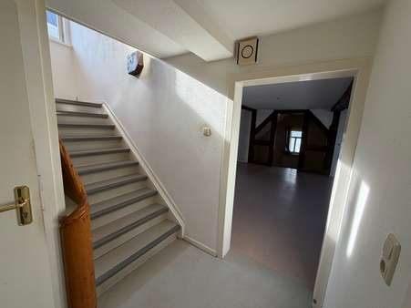 Flur (Wohnung) - Mehrfamilienhaus in 57334 Bad Laasphe mit 140m² kaufen