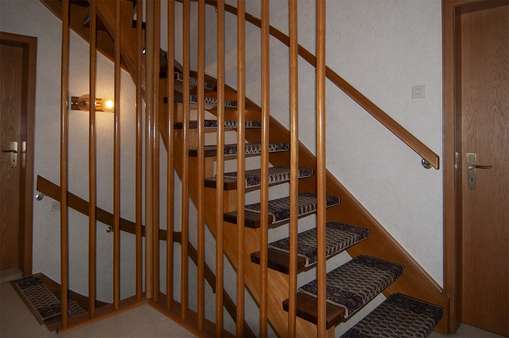 Treppenhaus - Einfamilienhaus in 57334 Bad Laasphe mit 120m² kaufen