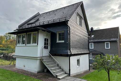 Außenansicht - Einfamilienhaus in 57334 Bad Laasphe mit 74m² kaufen