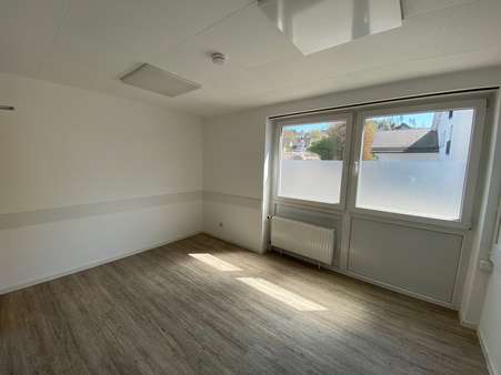 Büro / Praxisraum - Büro in 57319 Bad Berleburg mit 223m² kaufen