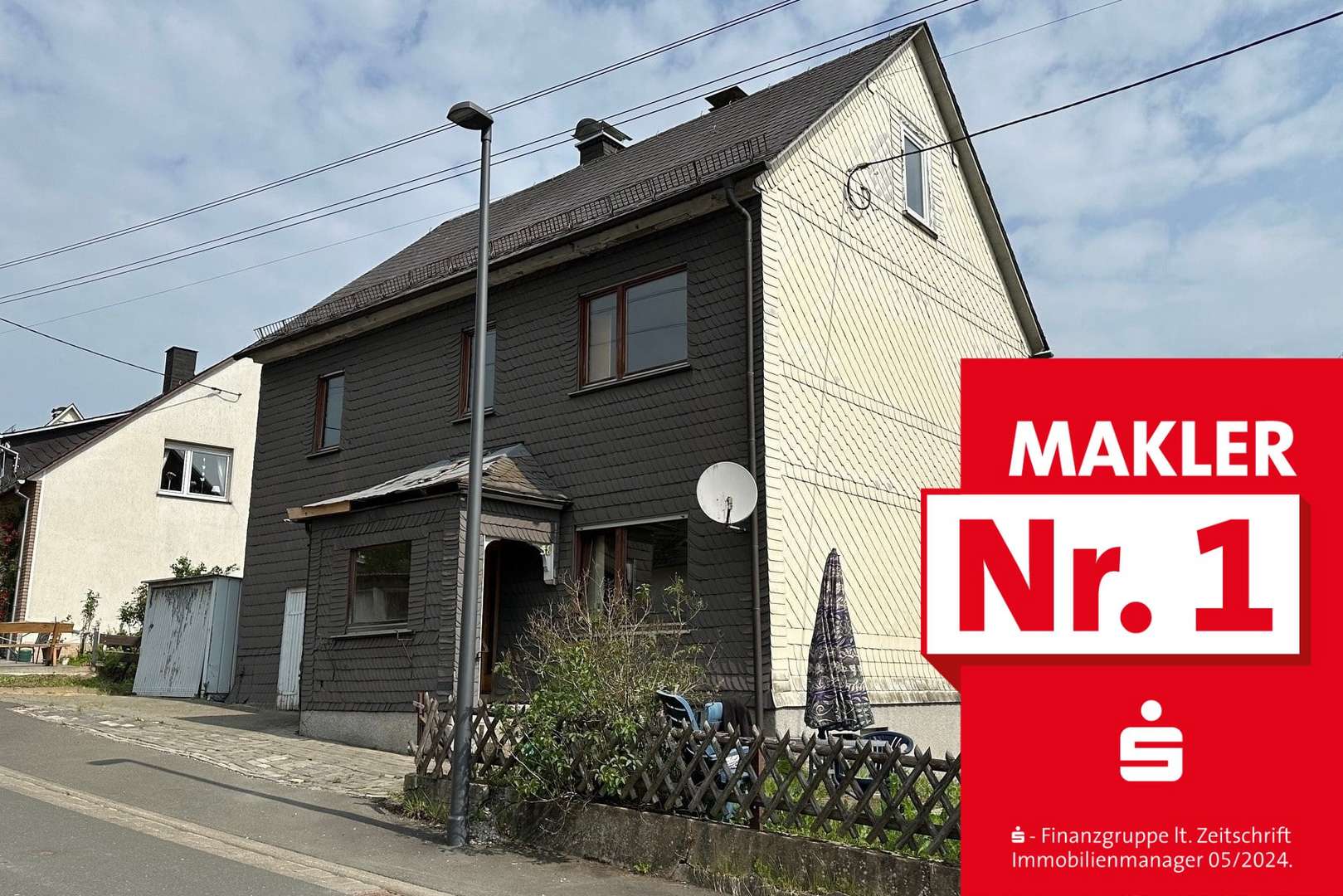 Straßenansicht Straßenansicht - Einfamilienhaus in 57334 Bad Laasphe mit 137m² kaufen