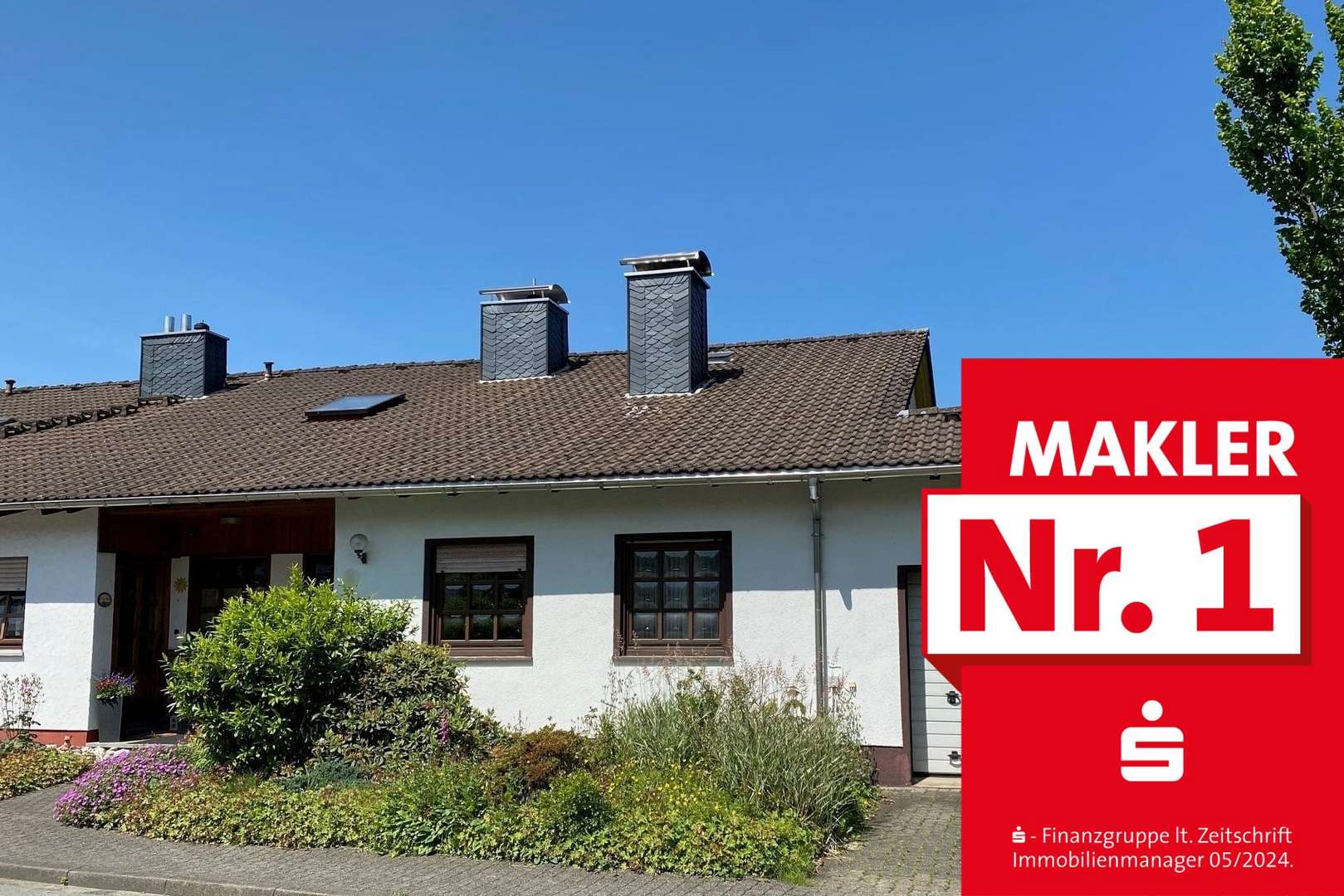 Straßenansicht Straßenansicht - Doppelhaushälfte in 57319 Bad Berleburg mit 125m² kaufen