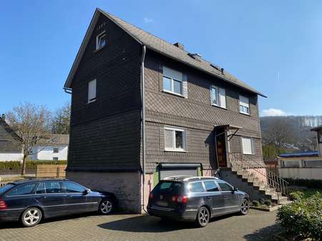 Außenansicht - Mehrfamilienhaus in 57334 Bad Laasphe mit 180m² kaufen
