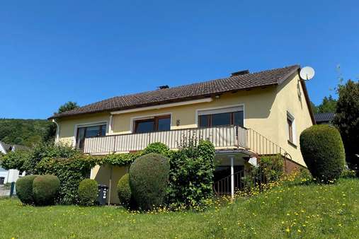 Ansicht aus dem Garten Ansicht aus dem Garten - Einfamilienhaus in 57334 Bad Laasphe mit 97m² kaufen