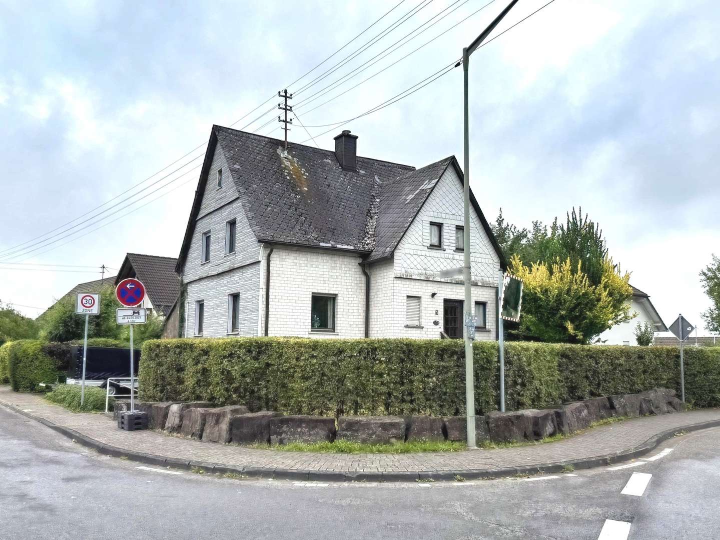 Ansicht Ansicht - Einfamilienhaus in 57482 Wenden mit 120m² kaufen