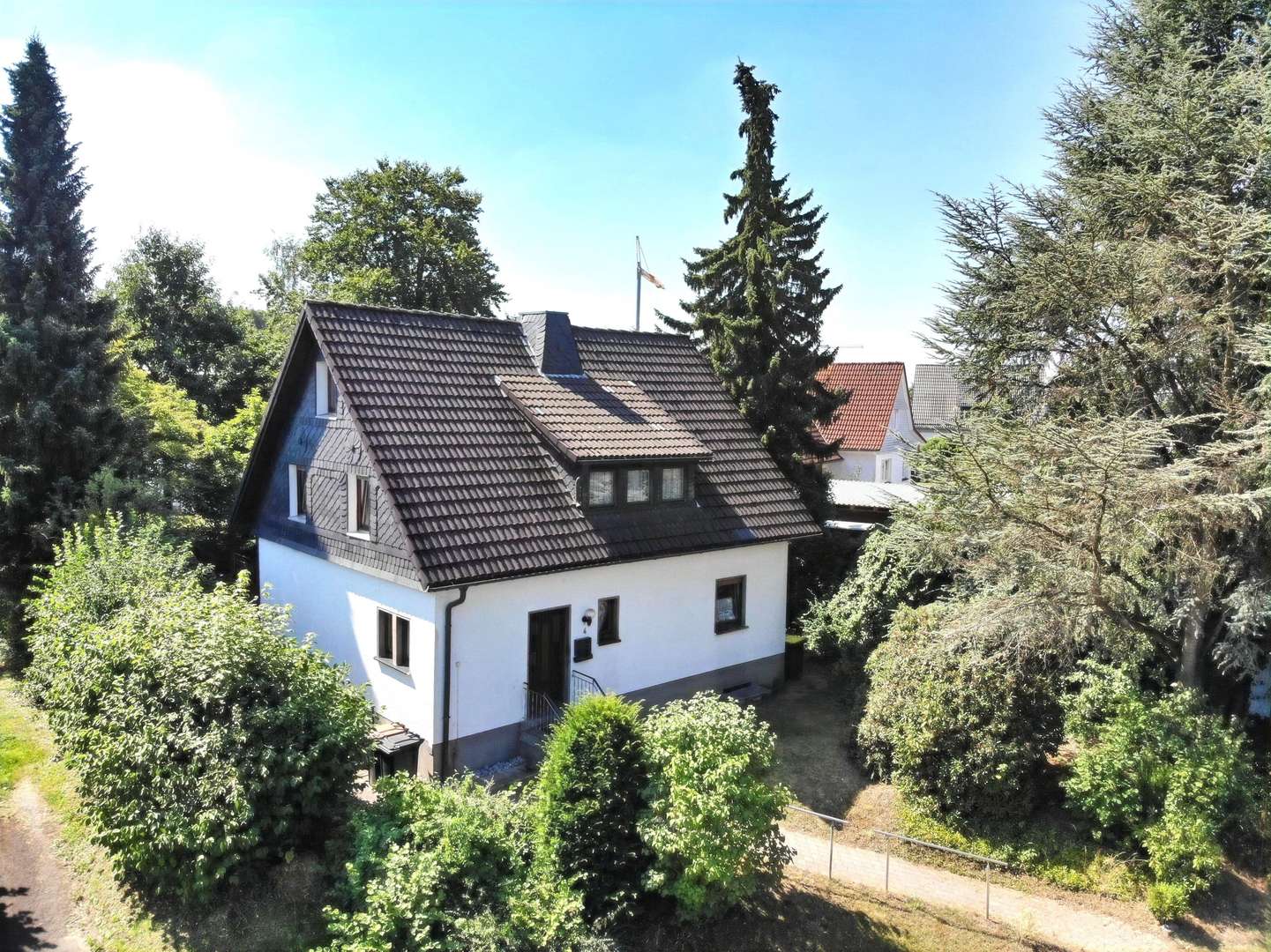 Frontansicht - Einfamilienhaus in 57482 Wenden mit 118m² günstig kaufen