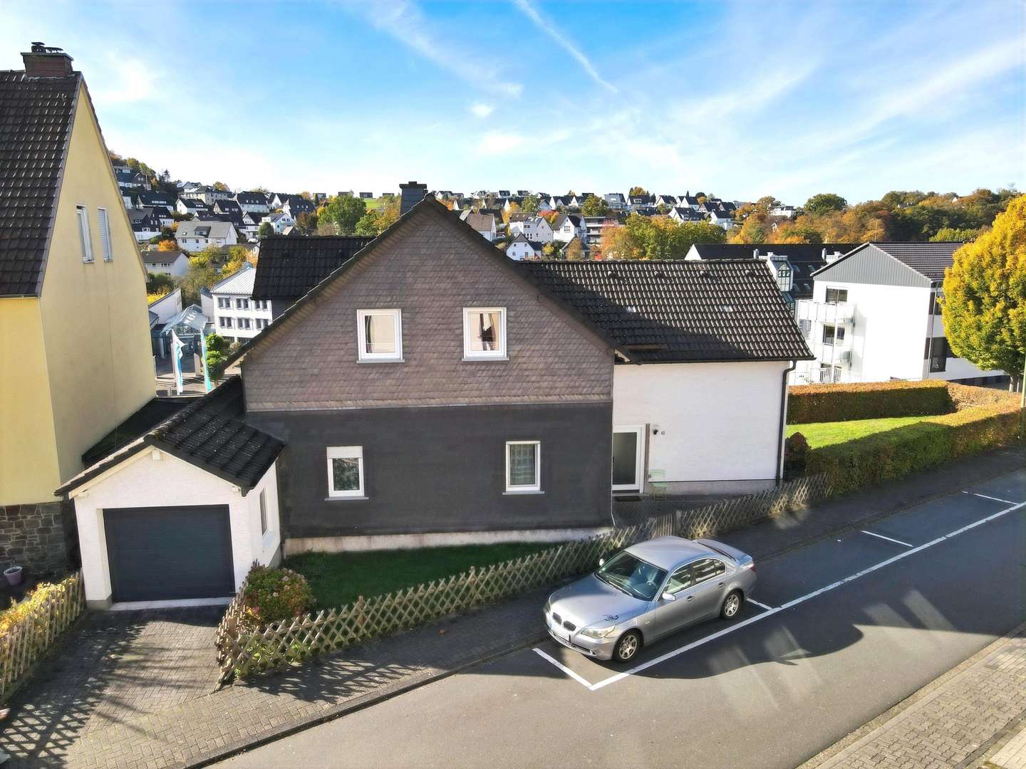 Frontansicht - Zweifamilienhaus in 57462 Olpe mit 176m² günstig kaufen