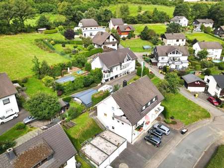 Seitenansicht - Mehrfamilienhaus in 57462 Olpe mit 344m² kaufen