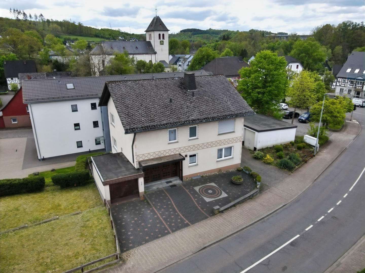 Frontansicht - Einfamilienhaus in 57482 Wenden mit 150m² kaufen