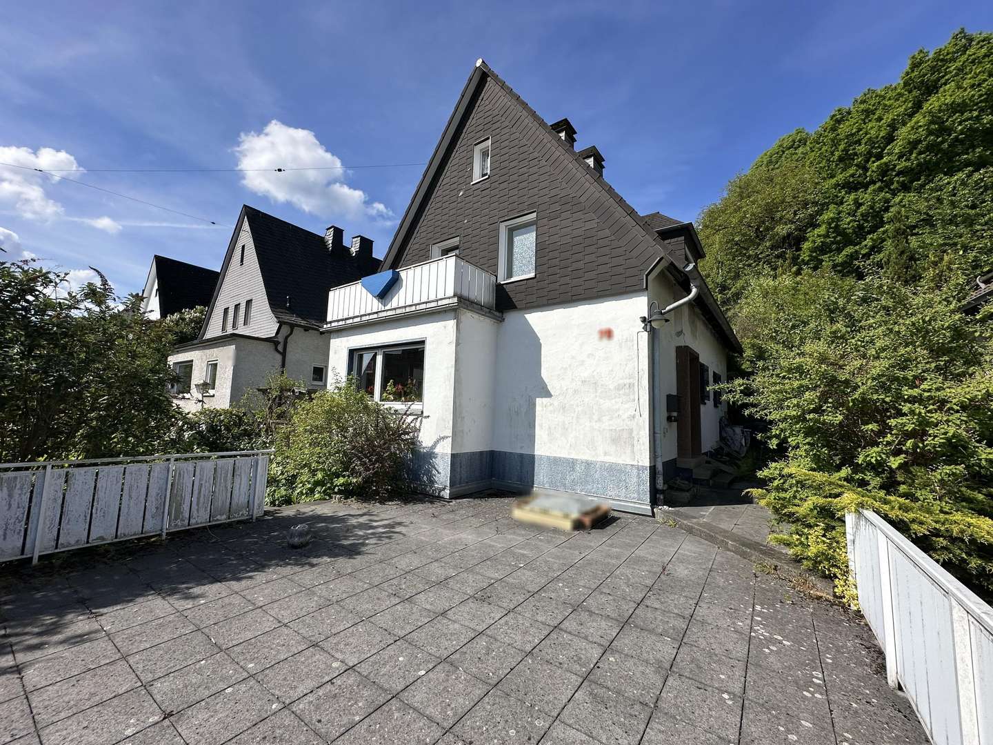 Die großzügige Terrasse Die großzügige Terrasse - Einfamilienhaus in 57074 Siegen mit 114m² kaufen