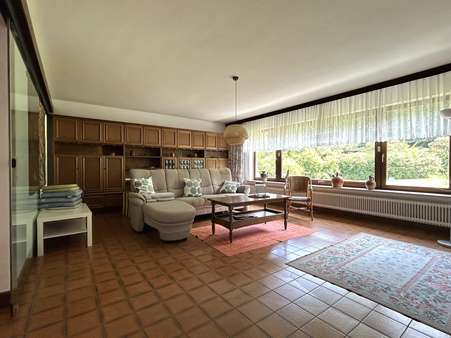 Wohnzimmer Wohnzimmer - Einfamilienhaus in 57439 Attendorn mit 303m² kaufen