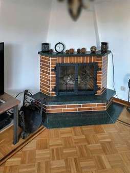 Kaminecke im Wohnzimmer - Erdgeschosswohnung in 57439 Attendorn mit 116m² kaufen