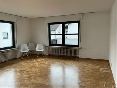 Wohnzimmer Wohnung 3 Wohnzimmer Wohnung 3 - Mehrfamilienhaus in 57439 Attendorn mit 310m² kaufen
