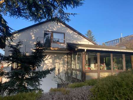 Ansicht Seite mit Wintergarten - Mehrfamilienhaus in 59872 Meschede mit 278m² kaufen
