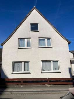 Straßenansicht - Einfamilienhaus in 59872 Meschede mit 100m² kaufen