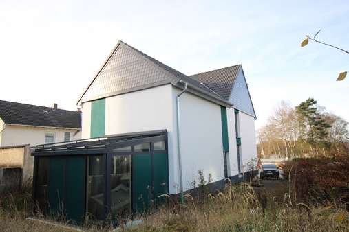 Rückansicht - Zweifamilienhaus in 58706 Menden mit 197m² kaufen
