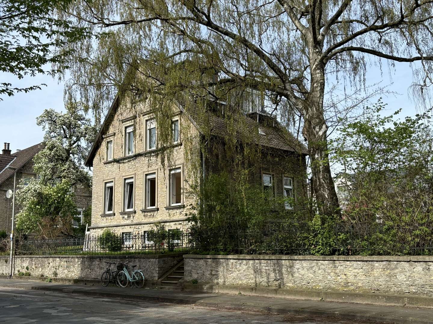 Titelbild - Zweifamilienhaus in 32756 Detmold mit 190m² kaufen