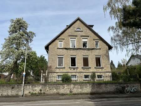 Ansicht frontal - Zweifamilienhaus in 32756 Detmold mit 190m² kaufen