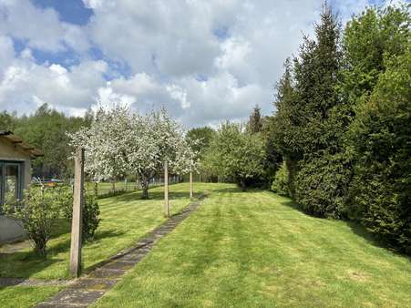 Garten - Zweifamilienhaus in 32758 Detmold mit 140m² kaufen