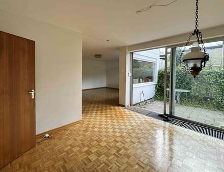 Wohn- und Essbereich - Reihenmittelhaus in 33100 Paderborn mit 124m² kaufen