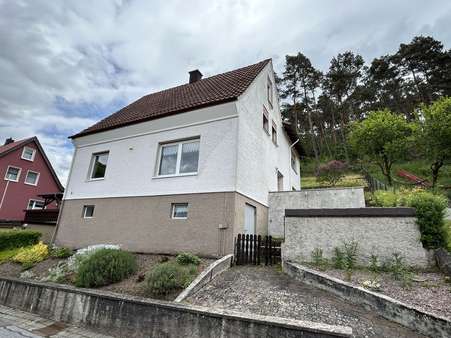Außenansicht - Einfamilienhaus in 34431 Marsberg mit 135m² kaufen