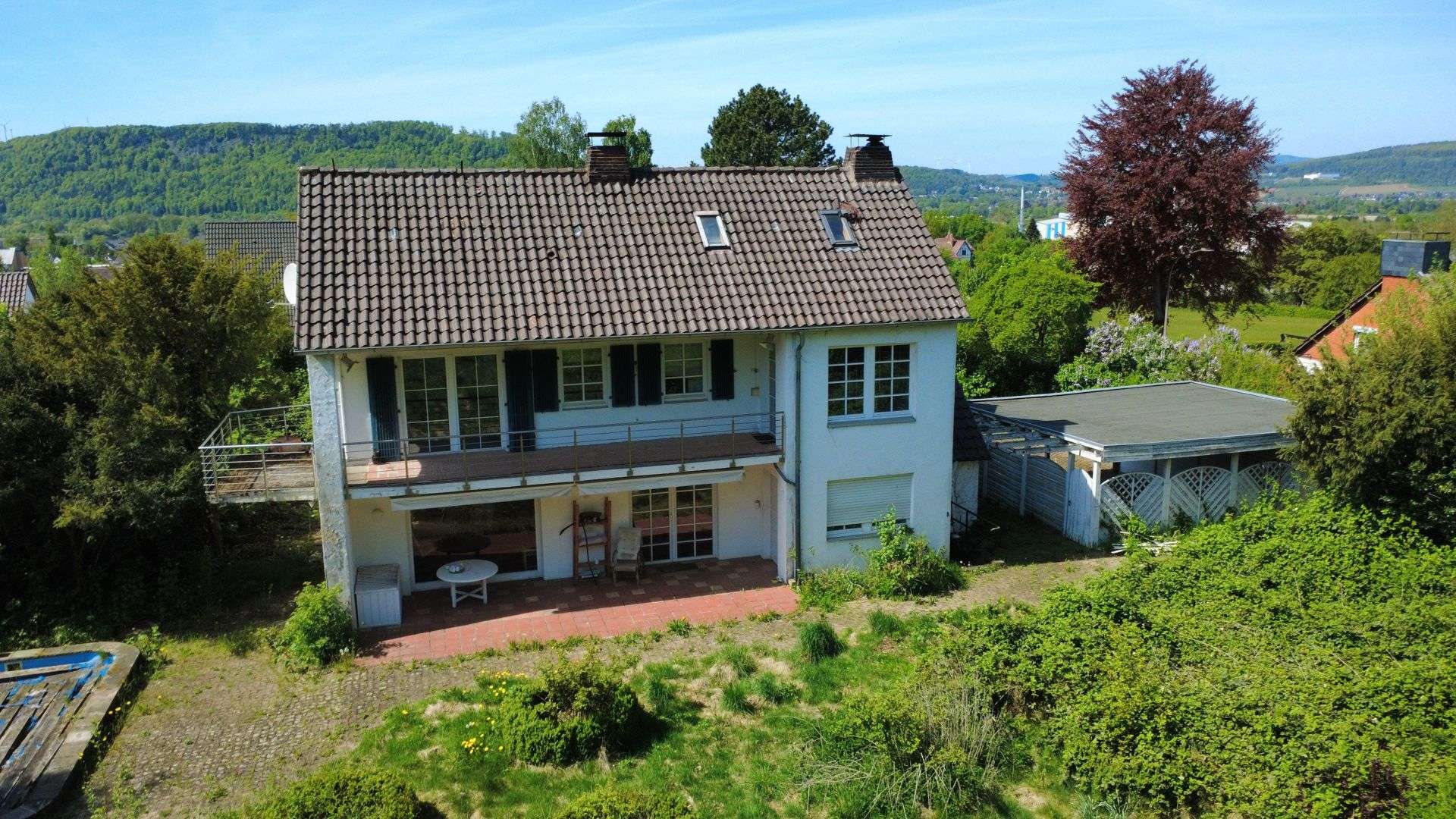 Titelbild Titelbild - Einfamilienhaus in 37691 Boffzen mit 210m² kaufen