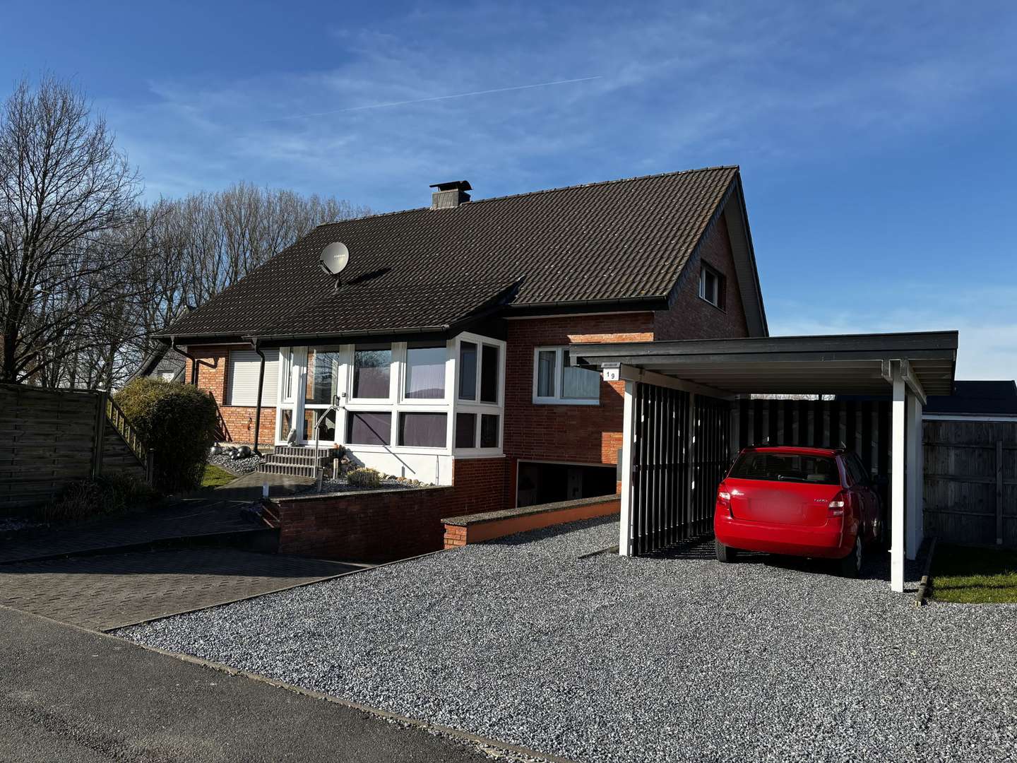 Titelfoto - Einfamilienhaus in 32791 Lage / Müssen mit 145m² kaufen