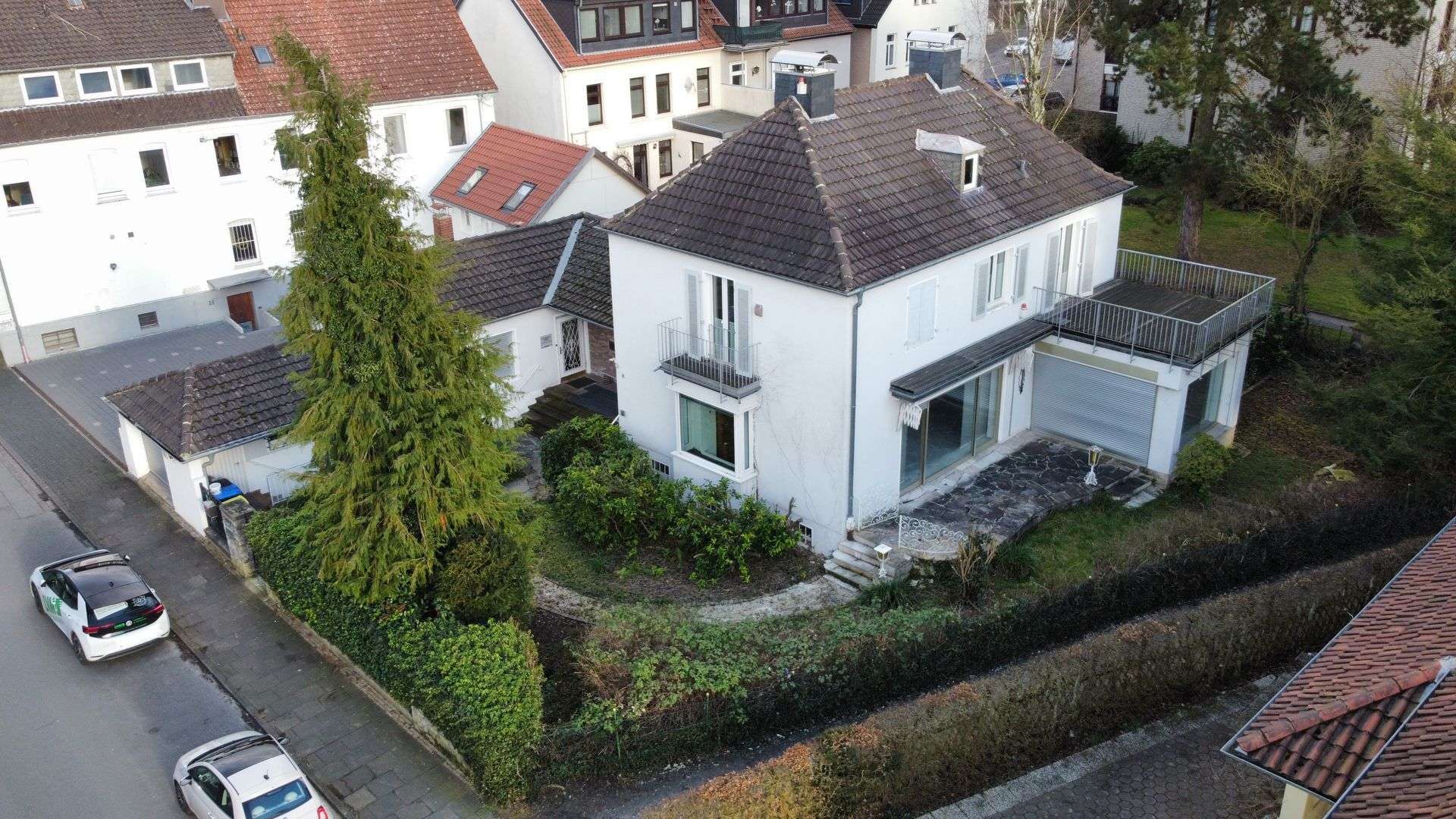 Exposéfoto - Einfamilienhaus in 32756 Detmold mit 286m² kaufen