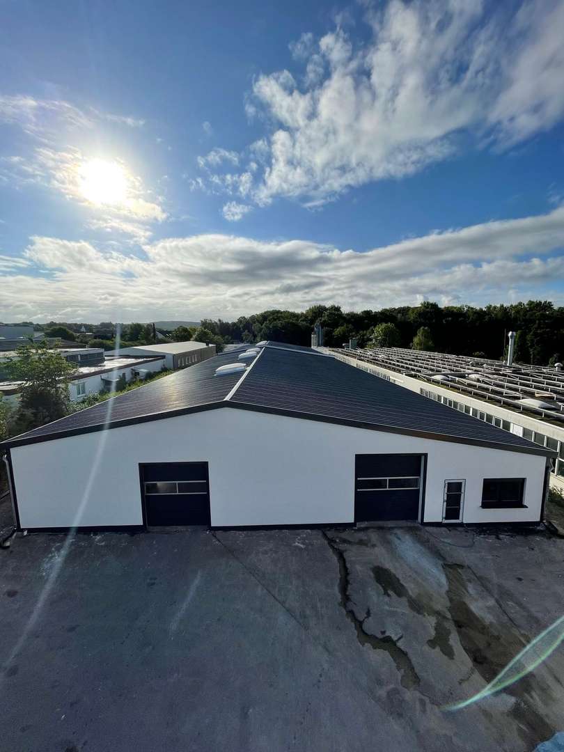 Ansicht West von oben - Industriehalle in 32760 Detmold / Spork-Eichholz mit 2250m² mieten