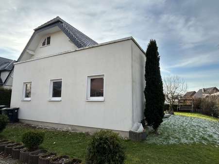 Außenansicht - Einfamilienhaus in 34414 Warburg mit 193m² kaufen